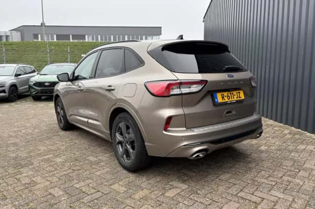 Ford Kuga (2020) thumbnail 3