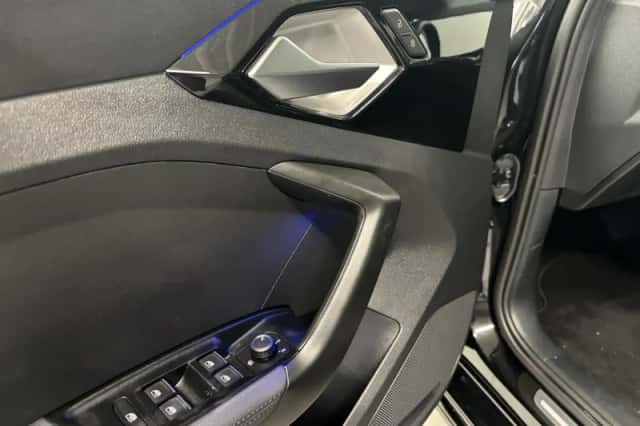 Audi A1 (2025) thumbnail 9