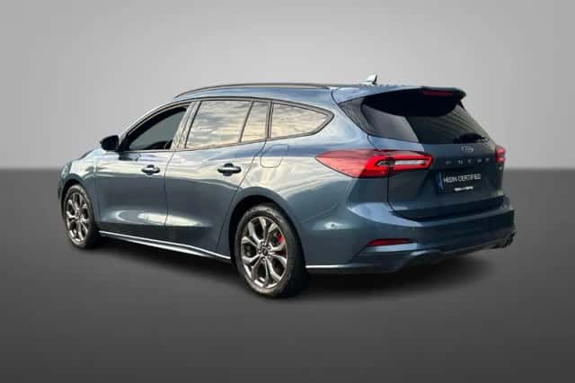 Ford Focus (2023) thumbnail 5
