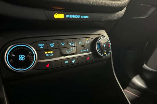Ford Fiesta (2023) thumbnail 12