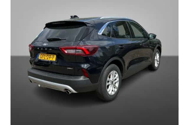 Ford Kuga (2024) thumbnail 4
