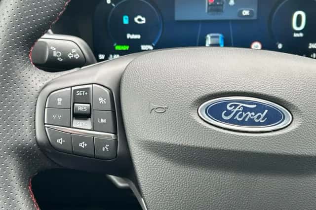 Ford Kuga (2025) thumbnail 14