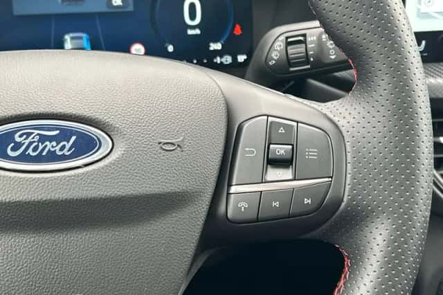 Ford Kuga (2025) thumbnail 15