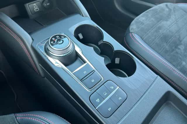 Ford Kuga (2023) thumbnail 14