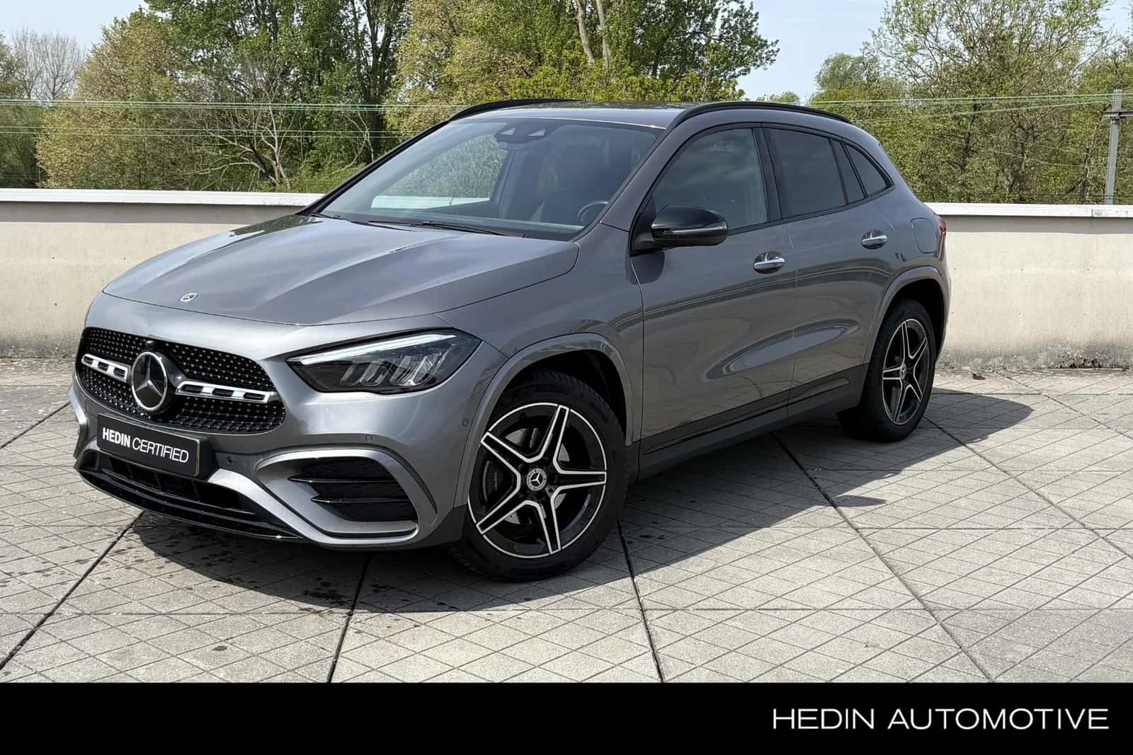 Mercedes-Benz GLA (2023) — foto 1