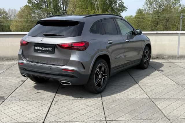 Mercedes-Benz GLA (2023) thumbnail 2