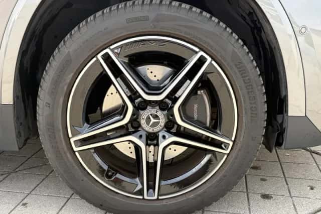 Mercedes-Benz GLA (2023) thumbnail 4