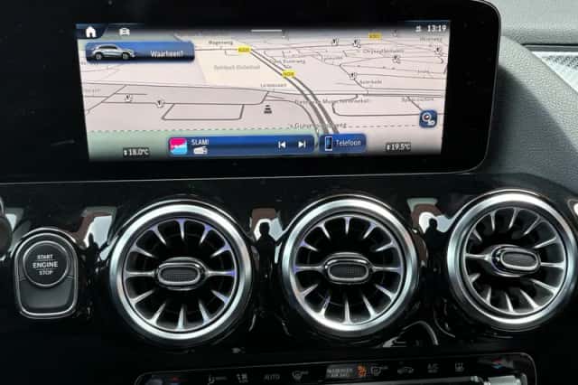 Mercedes-Benz GLA (2023) thumbnail 10