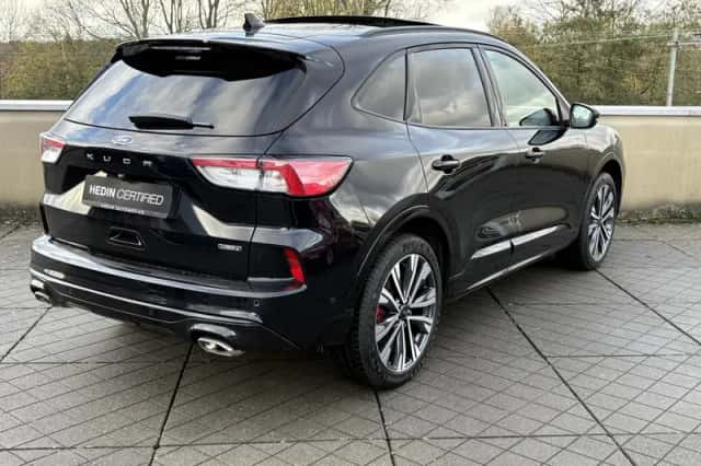 Ford Kuga (2022) thumbnail 2