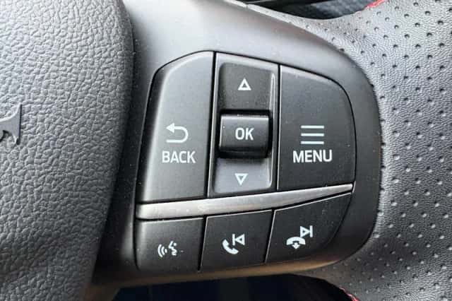 Ford Kuga (2022) thumbnail 16