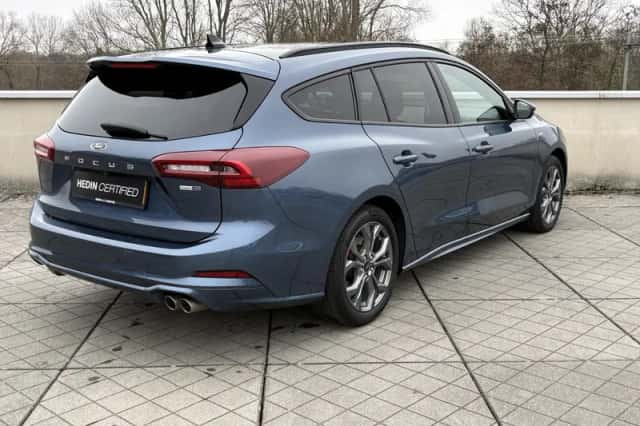 Ford Focus (2023) thumbnail 2