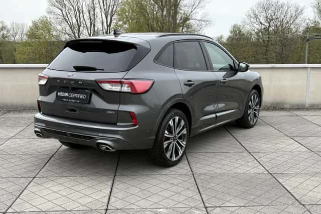 Ford Kuga (2022) thumbnail 2