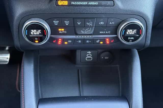 Ford Kuga (2022) thumbnail 12
