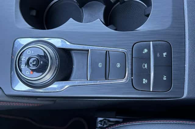 Ford Kuga (2022) thumbnail 13