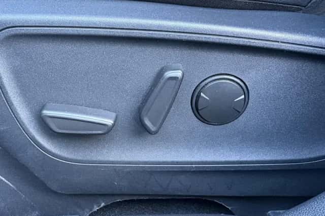 Ford Kuga (2022) thumbnail 18