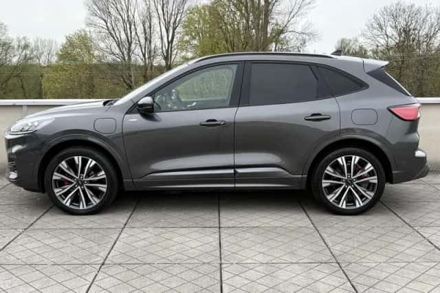 Ford Kuga (2022) thumbnail 7