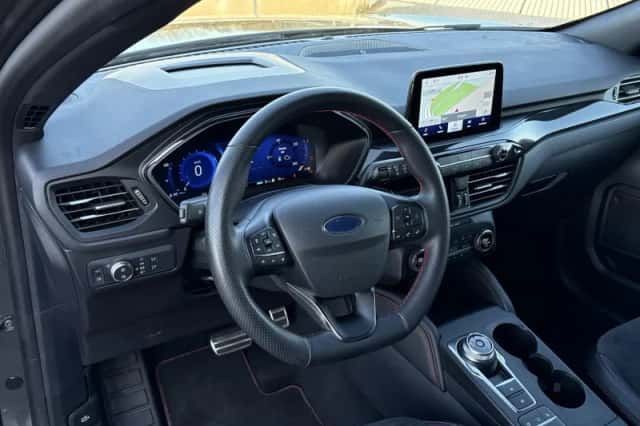 Ford Kuga (2022) thumbnail 9