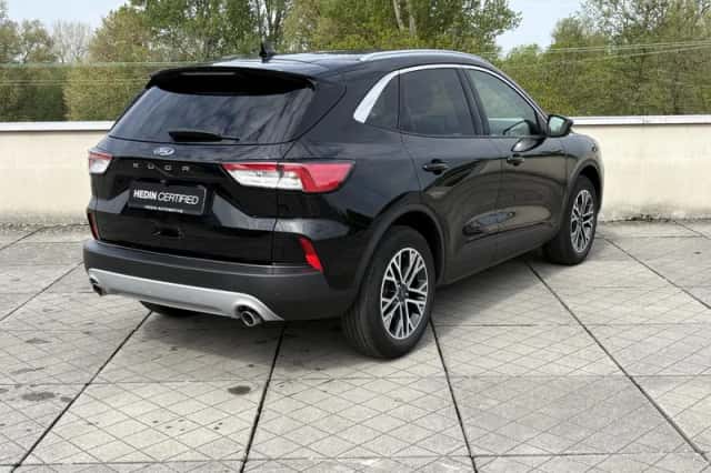 Ford Kuga (2022) thumbnail 2