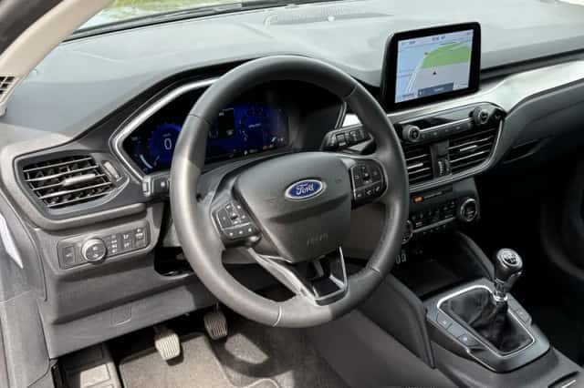 Ford Kuga (2022) thumbnail 9