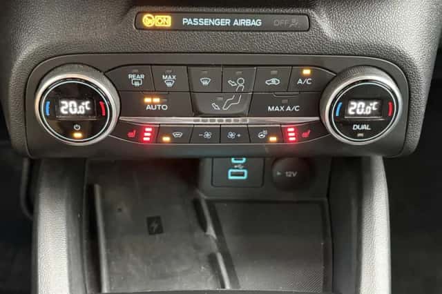 Ford Focus (2023) thumbnail 11