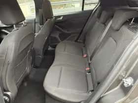 Ford Focus (2023) thumbnail 18