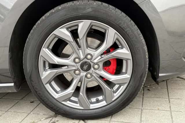 Ford Focus (2023) thumbnail 4