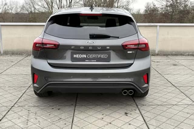 Ford Focus (2023) thumbnail 7