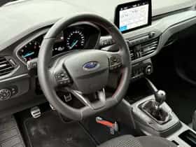 Ford Focus (2023) thumbnail 8