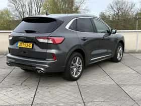 Ford Kuga (2023) thumbnail 2