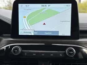 Ford Kuga (2023) thumbnail 11