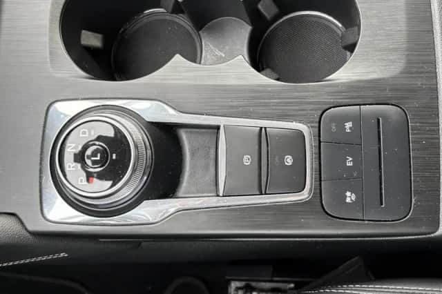 Ford Kuga (2023) thumbnail 13