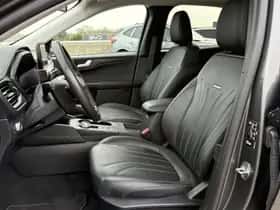 Ford Kuga (2023) thumbnail 17