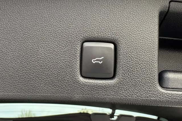 Ford Kuga (2023) thumbnail 21