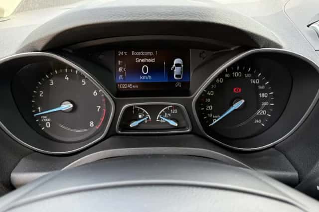 Ford C-Max (2015) thumbnail 14