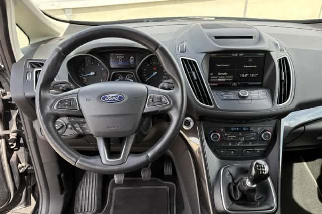 Ford C-Max (2015) thumbnail 3