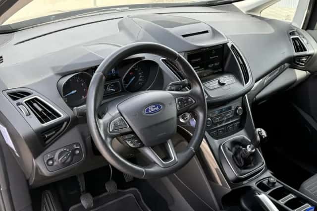 Ford C-Max (2015) thumbnail 9