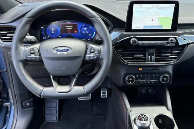 Ford Kuga (2020) thumbnail 3