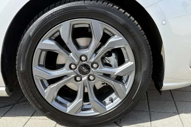 Ford Focus (2025) thumbnail 5