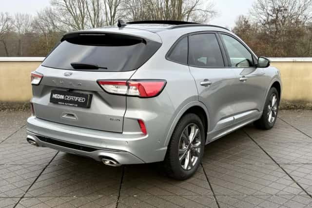 Ford Kuga (2022) thumbnail 2