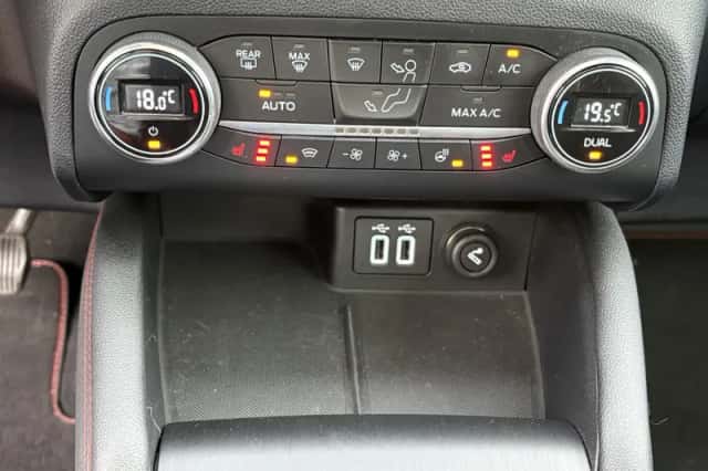 Ford Kuga (2022) thumbnail 13