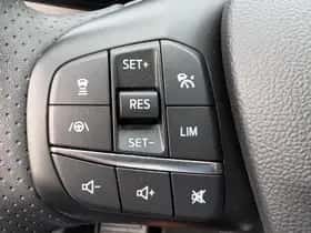 Ford Kuga (2022) thumbnail 16