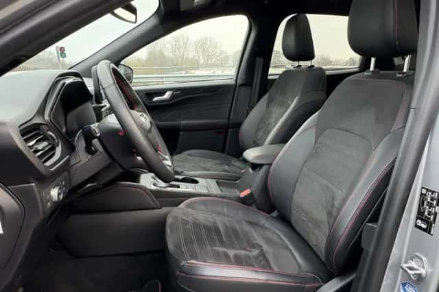 Ford Kuga (2022) thumbnail 18