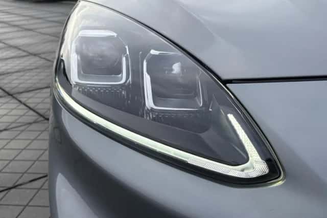 Ford Kuga (2022) thumbnail 23