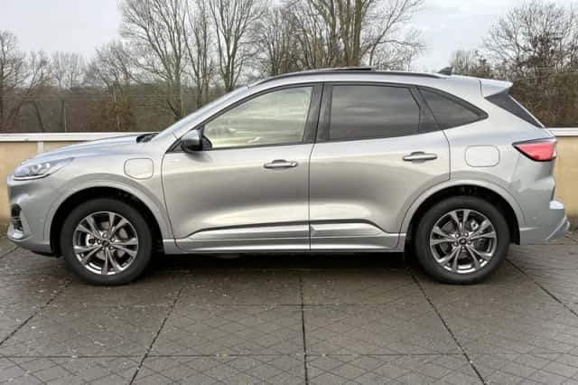 Ford Kuga (2022) thumbnail 8