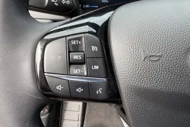 Ford Kuga (2024) thumbnail 14