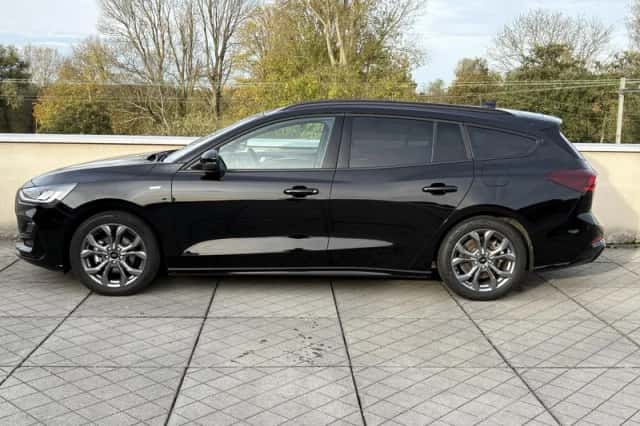 Ford Focus (2024) thumbnail 7