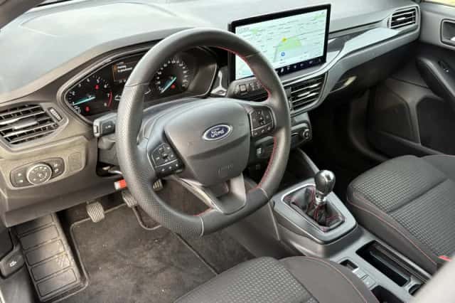 Ford Focus (2024) thumbnail 9