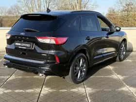 Ford Kuga (2022) thumbnail 2