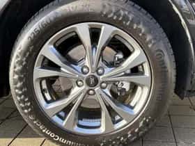 Ford Kuga (2022) thumbnail 5