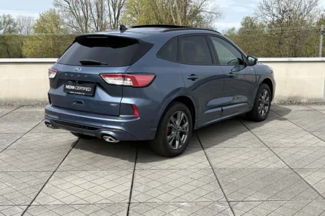 Ford Kuga (2022) thumbnail 2